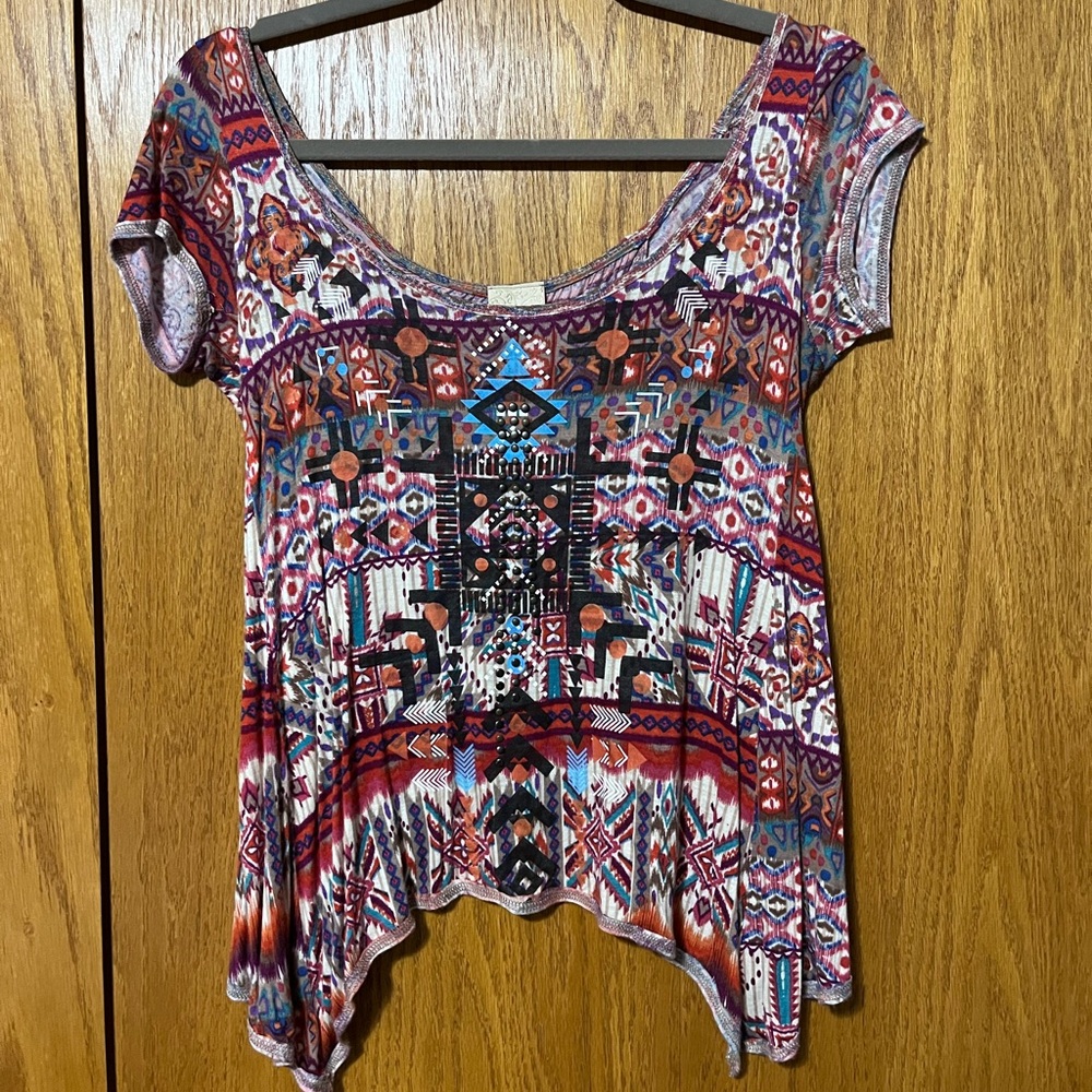 Daytrip Multicolor Tribal Print Short Sleeve Top